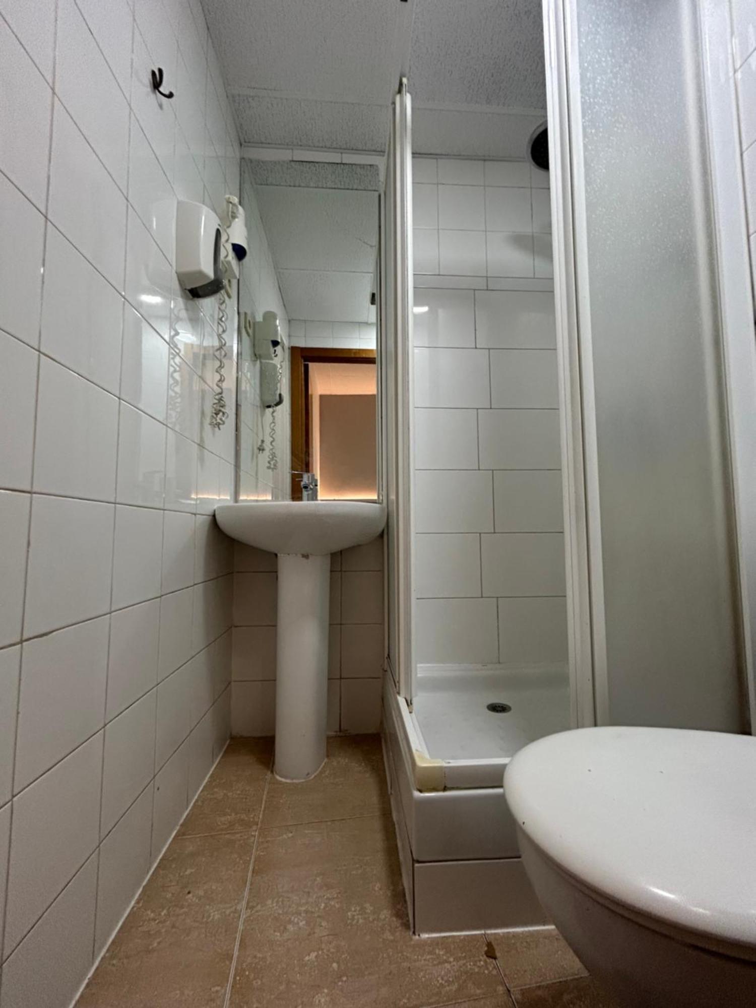 H21 Rooms Madrid Eksteriør bilde