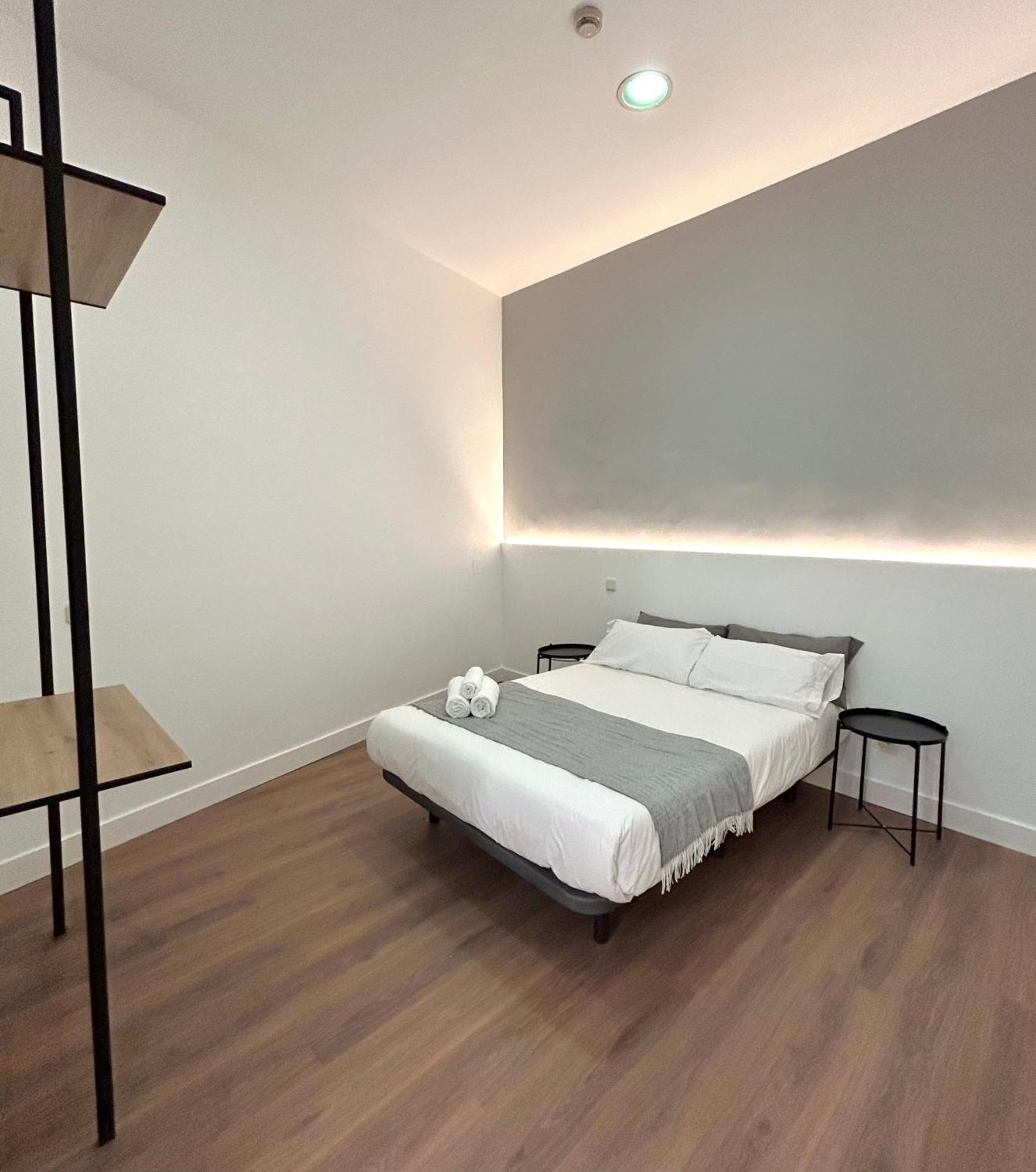 H21 Rooms Madrid Eksteriør bilde