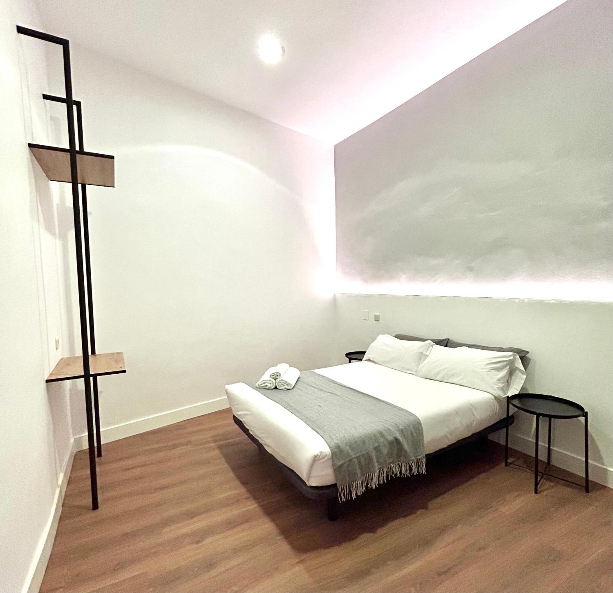 H21 Rooms Madrid Eksteriør bilde